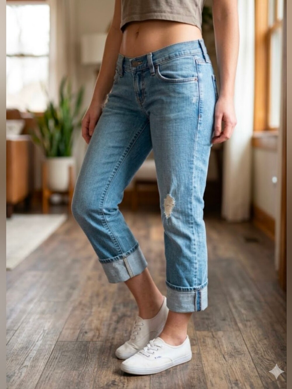 Vintage Levi's Signature Cotton Distressed Low Rise Button Size 5 Crop Cuffed